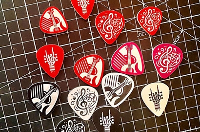 Laser Engraving and Cutting on Plastics